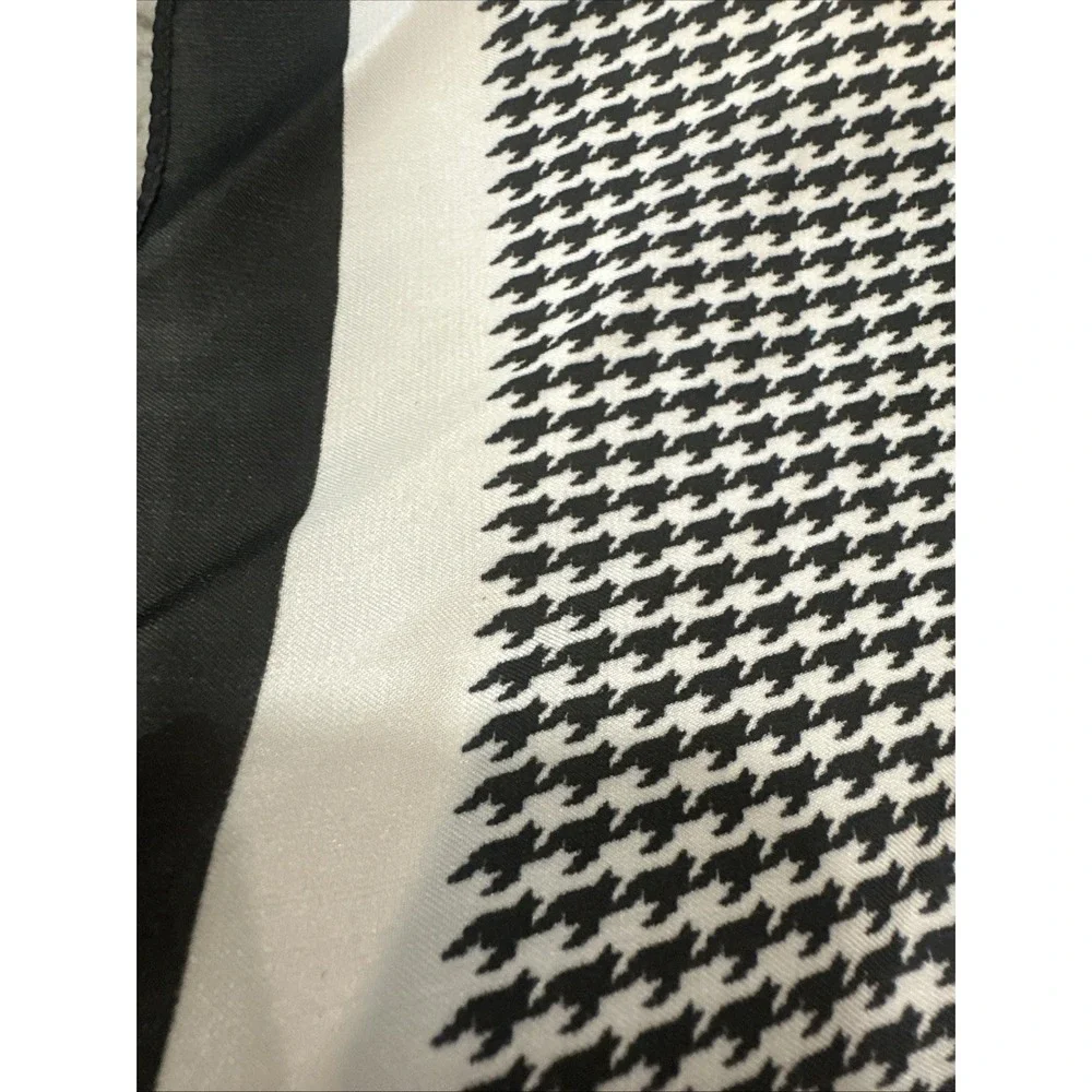 Black‎ and White Houndstooth Pattern Square Scarf 21x21